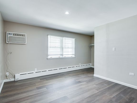 5th image of 1427 N May St