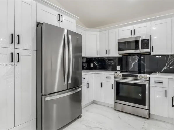 2421 SW 84th Ter, Miramar, FL 33025