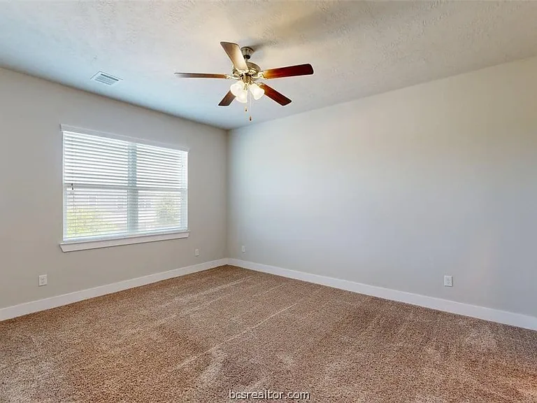 3901 Ws Phillips Pkwy — Photo 17