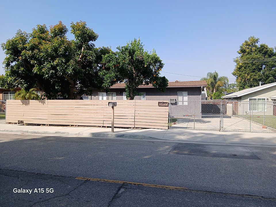 1st image of 15450 Country Club Dr