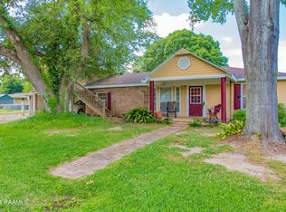 611 E D St, Rayne, LA 70578