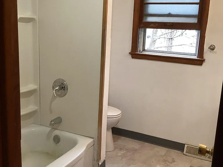 108 Rosewood Dr — Photo 12