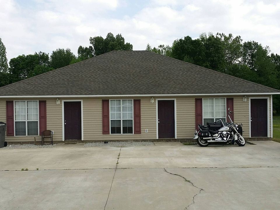 2nd image of 3308 Canadian Ln APT 3