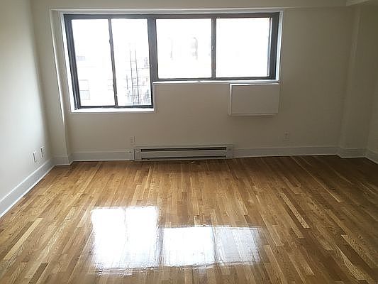 4th image of 1900 Lexington Ave APT 6L
