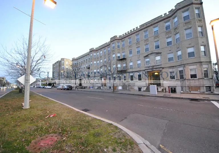 45 Chester St #B2 — Photo 2
