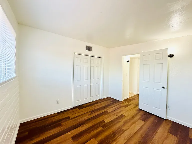 The Derby Apartments — Photo 47
