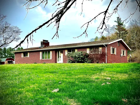 10710 Bent Mountain Rd, Bent Mountain, VA 24059
