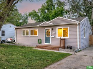 4463 S 61st Ave, Omaha, NE 68117