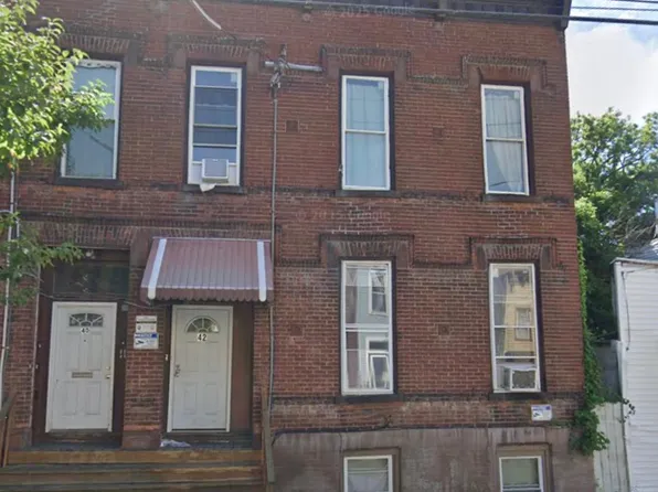 42 Ontario St #2, Albany, NY 12206