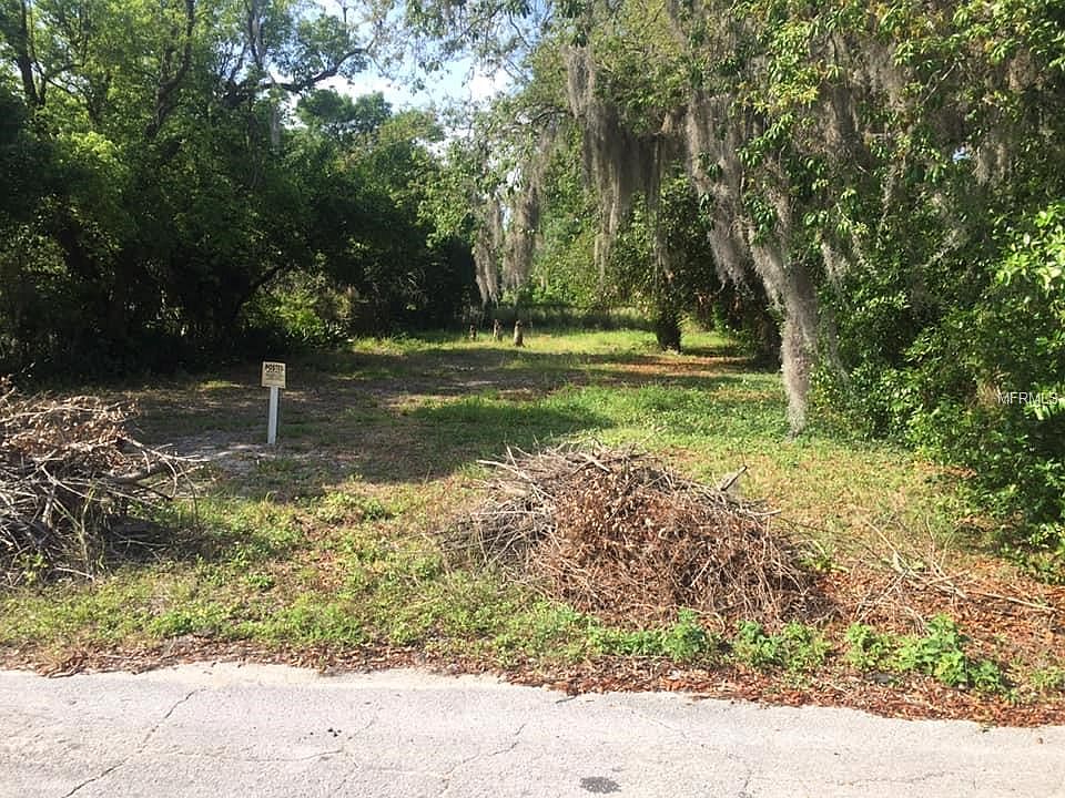 2nd image of 860 NW 3rd St