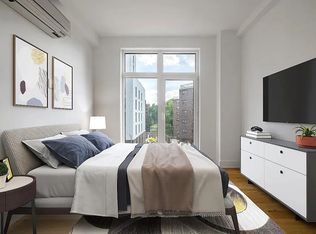 26-41 3rd St #916, Astoria, NY 11102