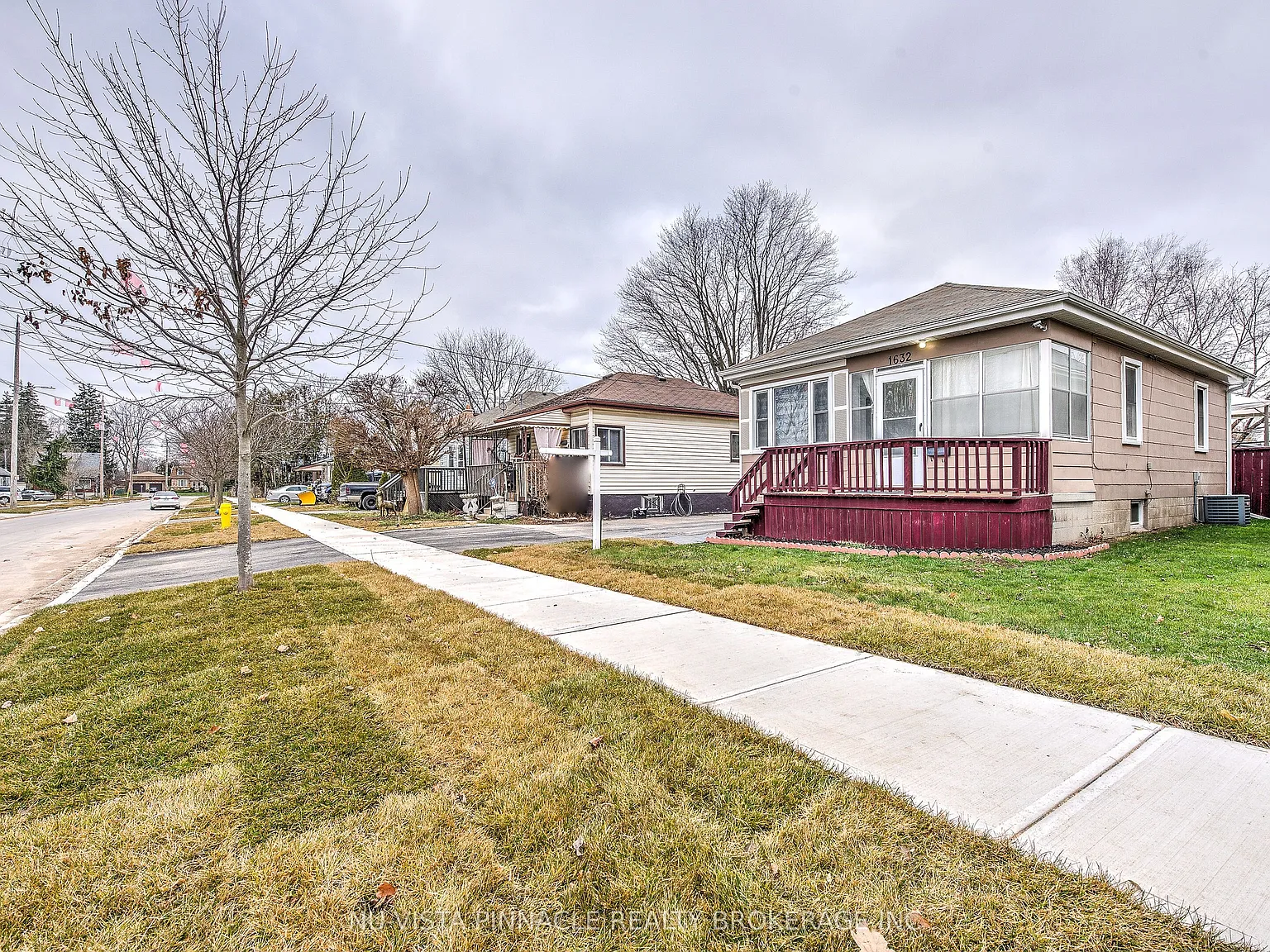 2 bed, $2,300 — Photo 1