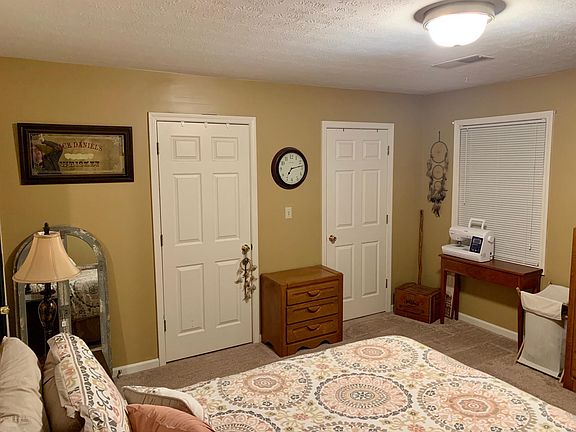 3rd image of 3244 Jack Gray Dr