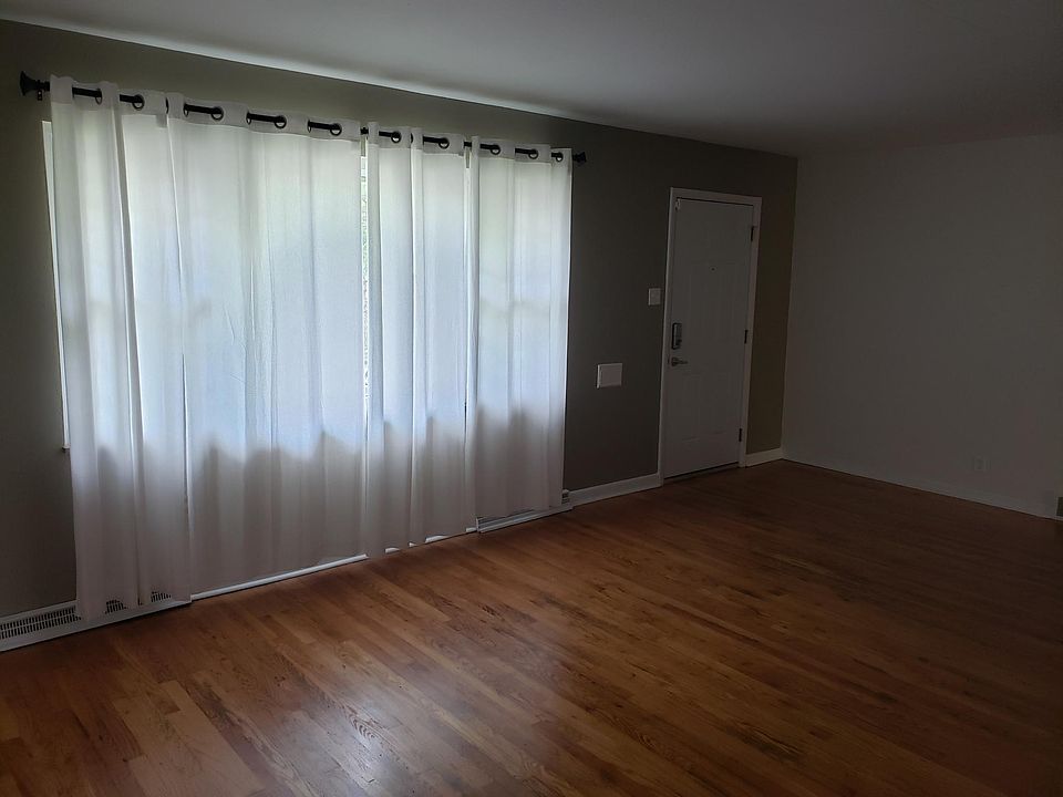 1st image of 5109 Wallingford Dr