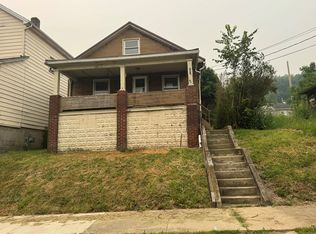 323 Summit Ave, Ellwood City, PA 16117