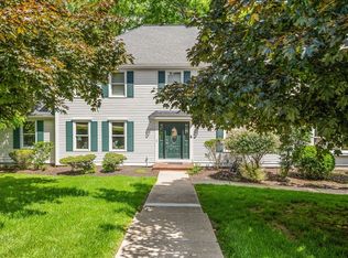 4 Skyview Dr, Walpole, MA 02081