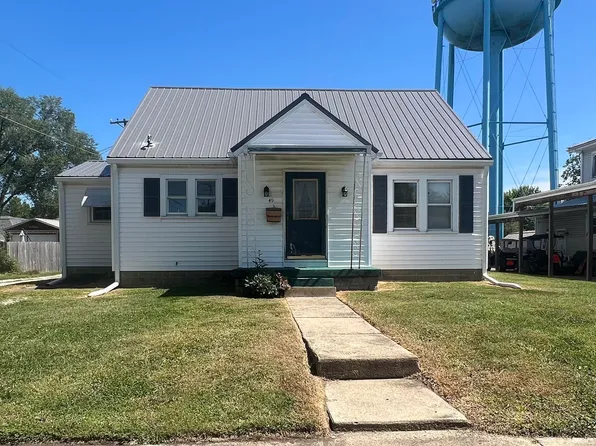 49 3rd St SE, Linton, IN 47441