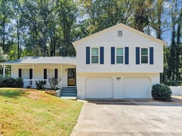 140 Leigh Kay Dr, Lawrenceville, GA 30046