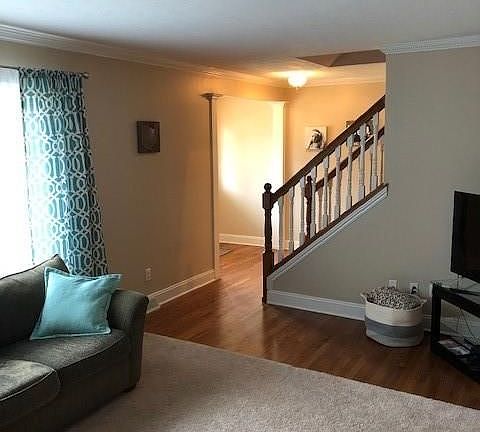 5th image of 336 Kent Dr