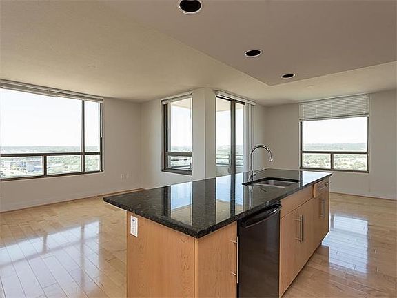 4th image of 300 Bowie St APT 1905