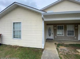 17310 Avondale Cir, Diberville, MS 39540