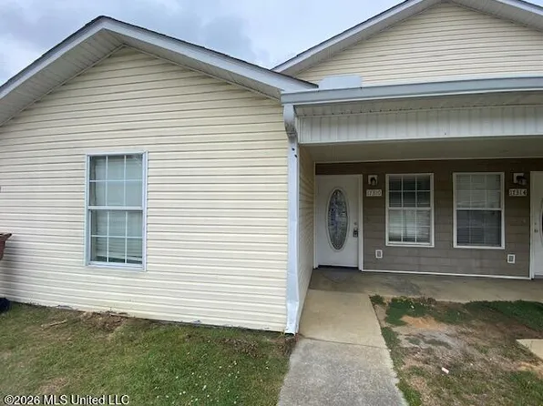 17310 Avondale Cir, Diberville, MS 39540
