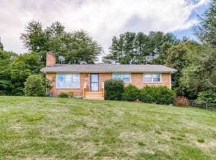 1206 Staples St, Radford, VA 24141