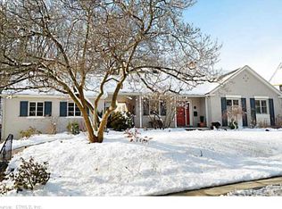 90 Edgewood Way, New Haven, CT 06515