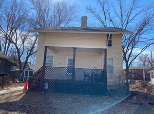 1109 Kearney St, Manhattan, KS 66502