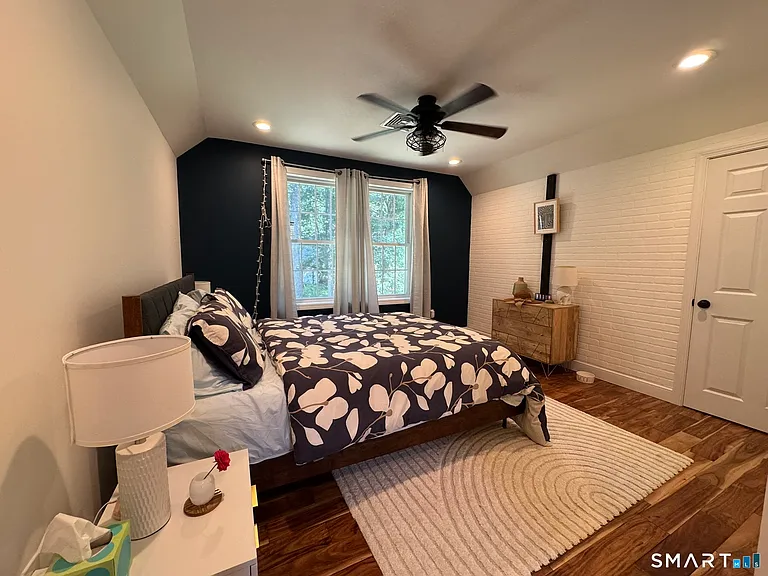 55 Circle Dr — Photo 18
