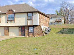 8724 E 61st St, Raytown, MO 64129