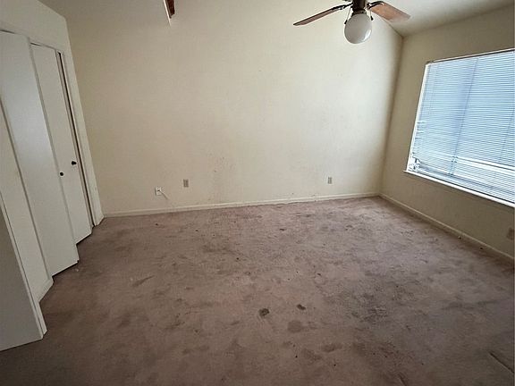 3rd image of 1038 Signal Ridge Pl