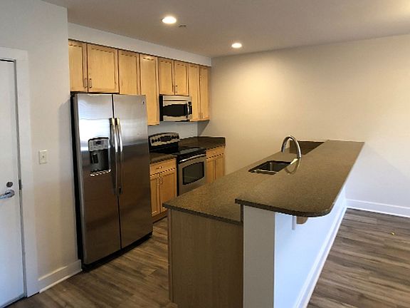 5th image of 26 New Derby St #33