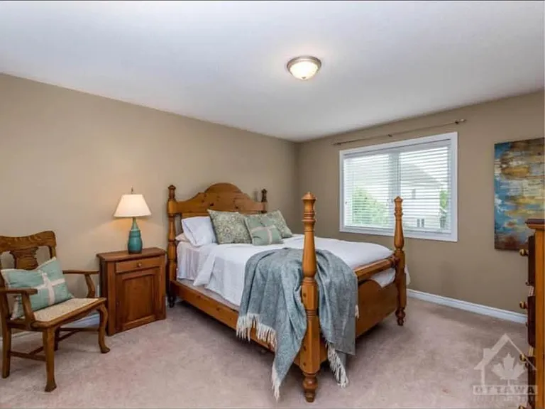 120 Harmattan Ave — Photo 6