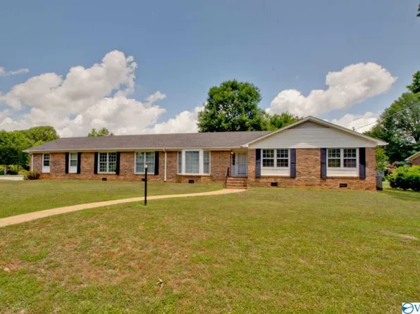 7303 Atwood Dr SE, Huntsville, AL 35802