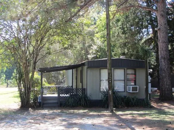 82 Lake Rd, Huntsville, TX