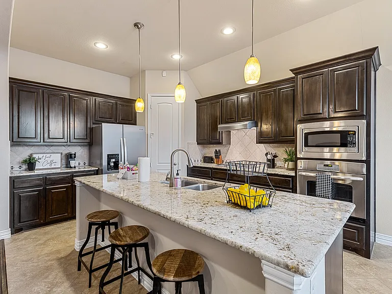 1100 Newchester Dr — Photo 18