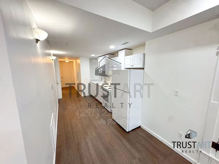 910 N 41st St #2 — Photo 3
