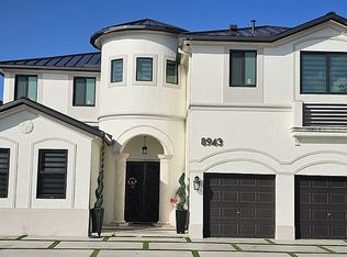 8943 NW 178th Ln, Hialeah, FL 33018