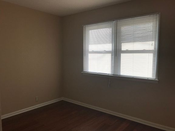 5th image of 108 S Osceola St