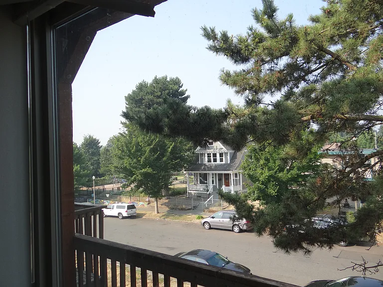 707 S I St #2 — Photo 2