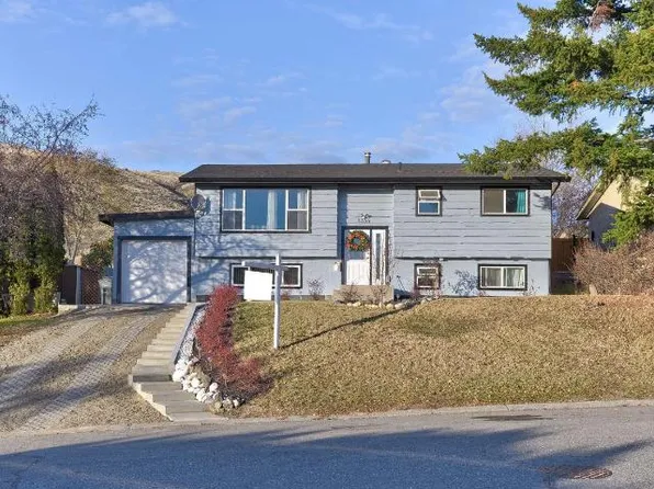 1334 Hook Dr, Kamloops, BC V2B 7S9