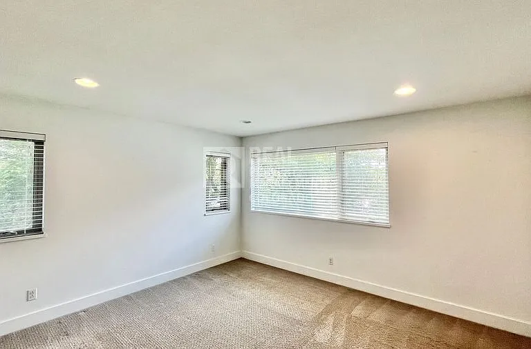 4039 N Tejon St — Photo 10