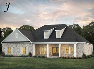 1468 Bramble Ln, Opelika, AL 36801