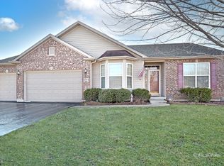 2711 Bush Ter, McHenry, IL 60051