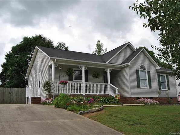 103 Bridgeport Ln, Gastonia, NC 28056