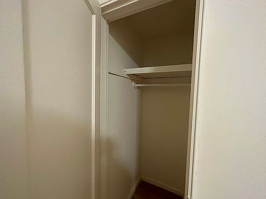5th image of 131 Highland Ave