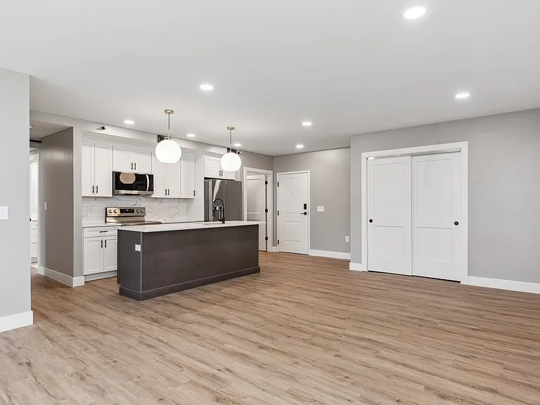 6011 Madison Rd #3 — Photo 3