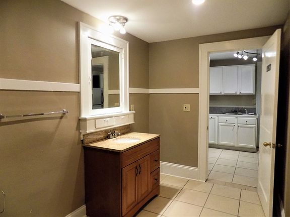 4th image of 101 N Main St APT 205