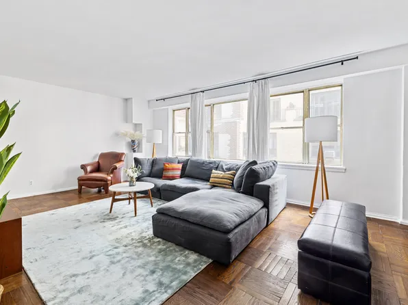 12 Beekman Place image 1 of 7